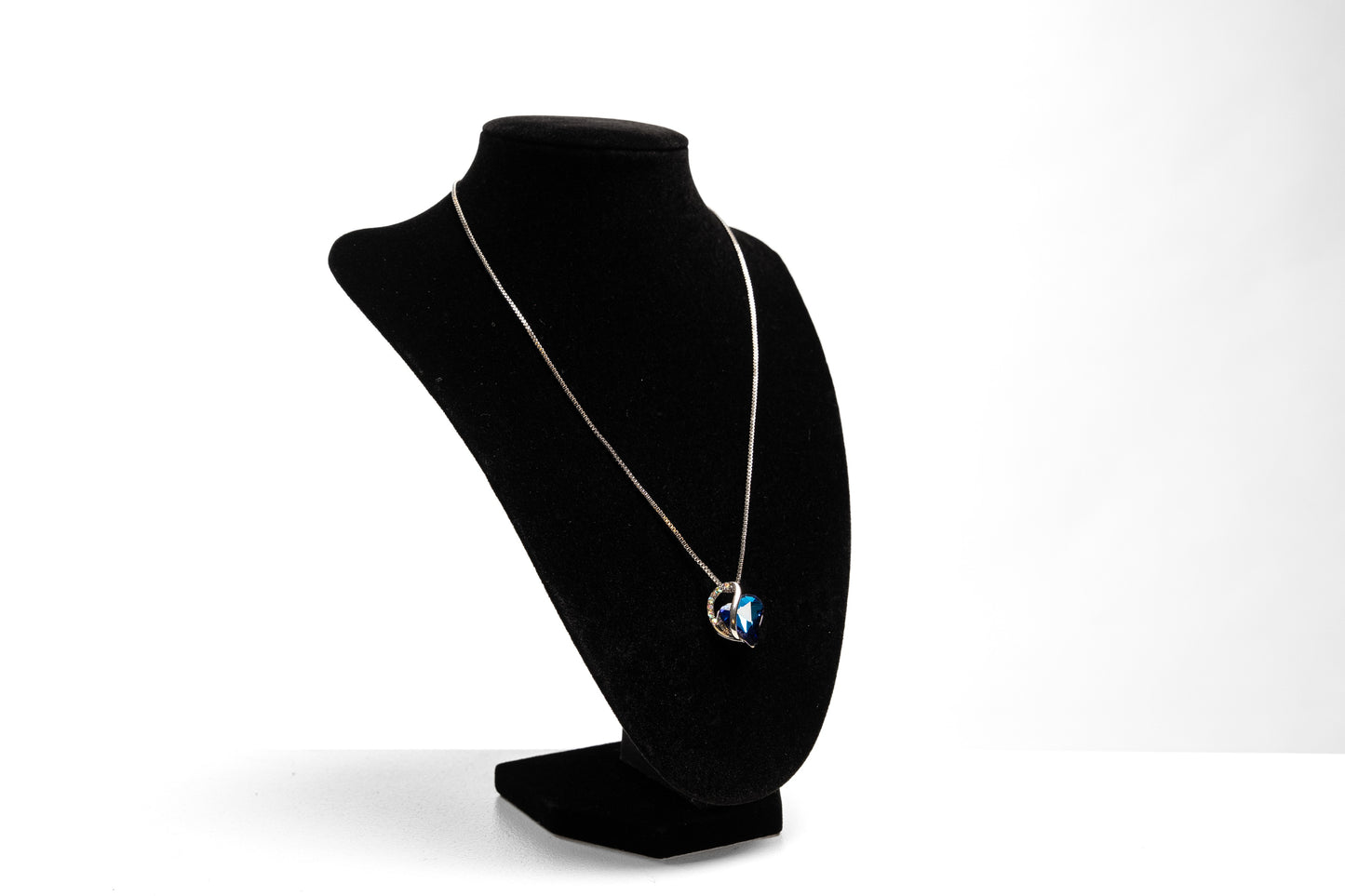Heart Shape Pendant Necklace